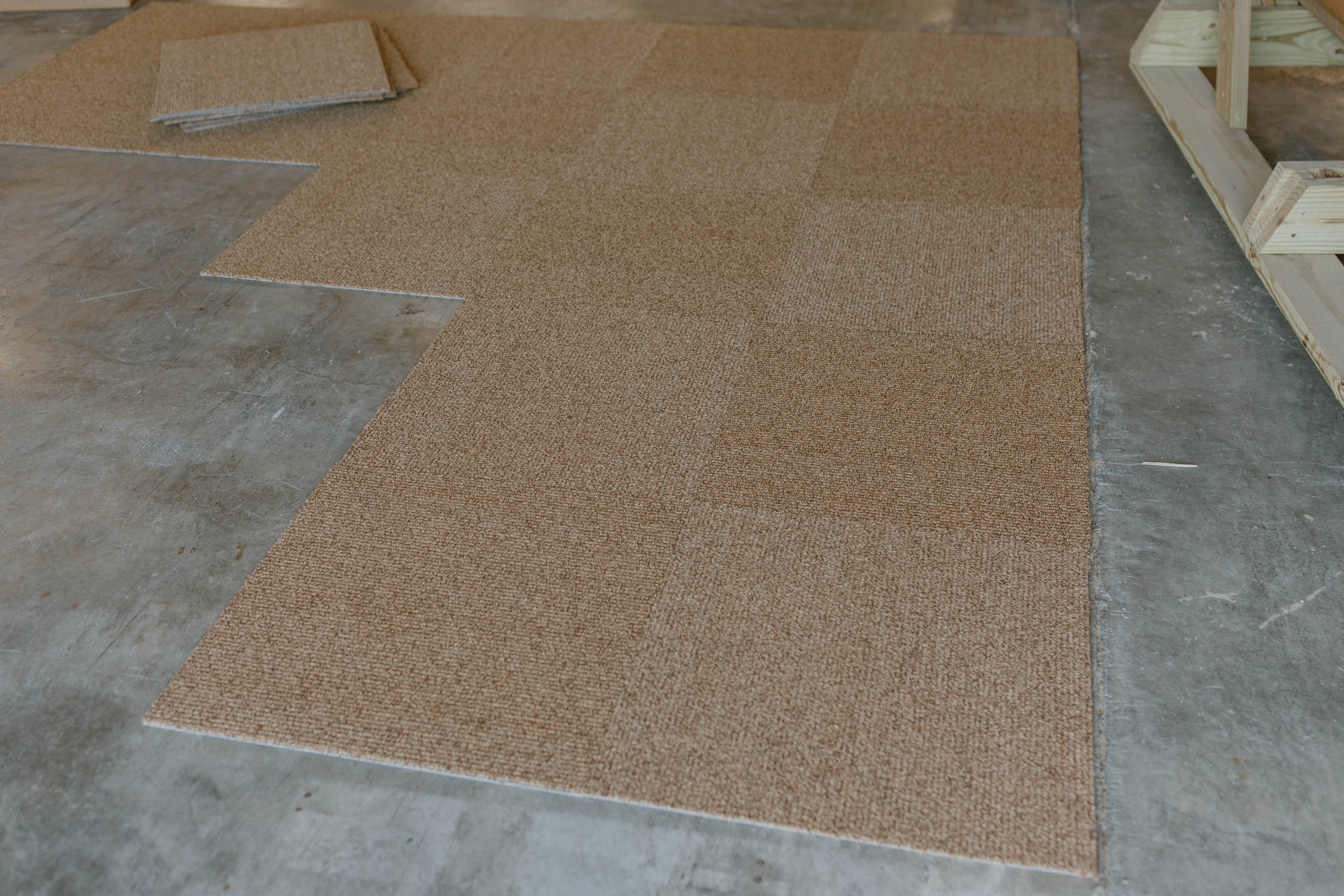 Gluing sales carpet tiles